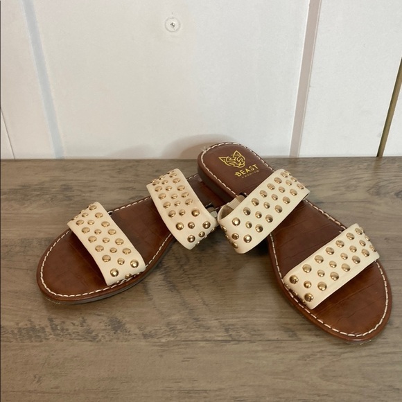 Beast Fashion | Cream Brown and Gold Studded Sandals - 7.5 - Picture 1 of 4